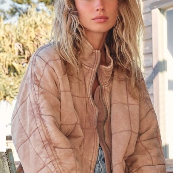 Free People Jackets & Blazers - Free People Tan Quilted Dolman Jacket Size Medium